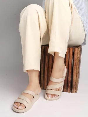 Grab Up to 70% Off on Stylish Carlton London Footwear!