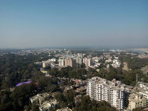 Travel from Delhi to Kanpur Starting at Just ₹3827!