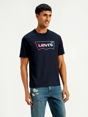 Grab Up to 55% Off on Men's Levi's T-Shirts!