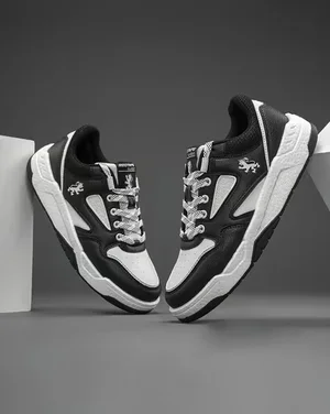 Grab Up to 86% Off on Red Tape Men's Sneakers!